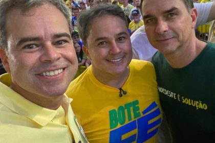 Efraim Morais - George Morais - Flávio Bolsonaro