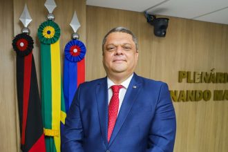 Edvaldo-Neto-vereador-Cabedelo-1-3-e1775658414190