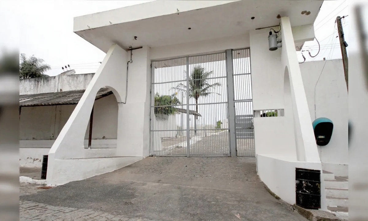 Foto editada do Presídio Serotão Campina Grande