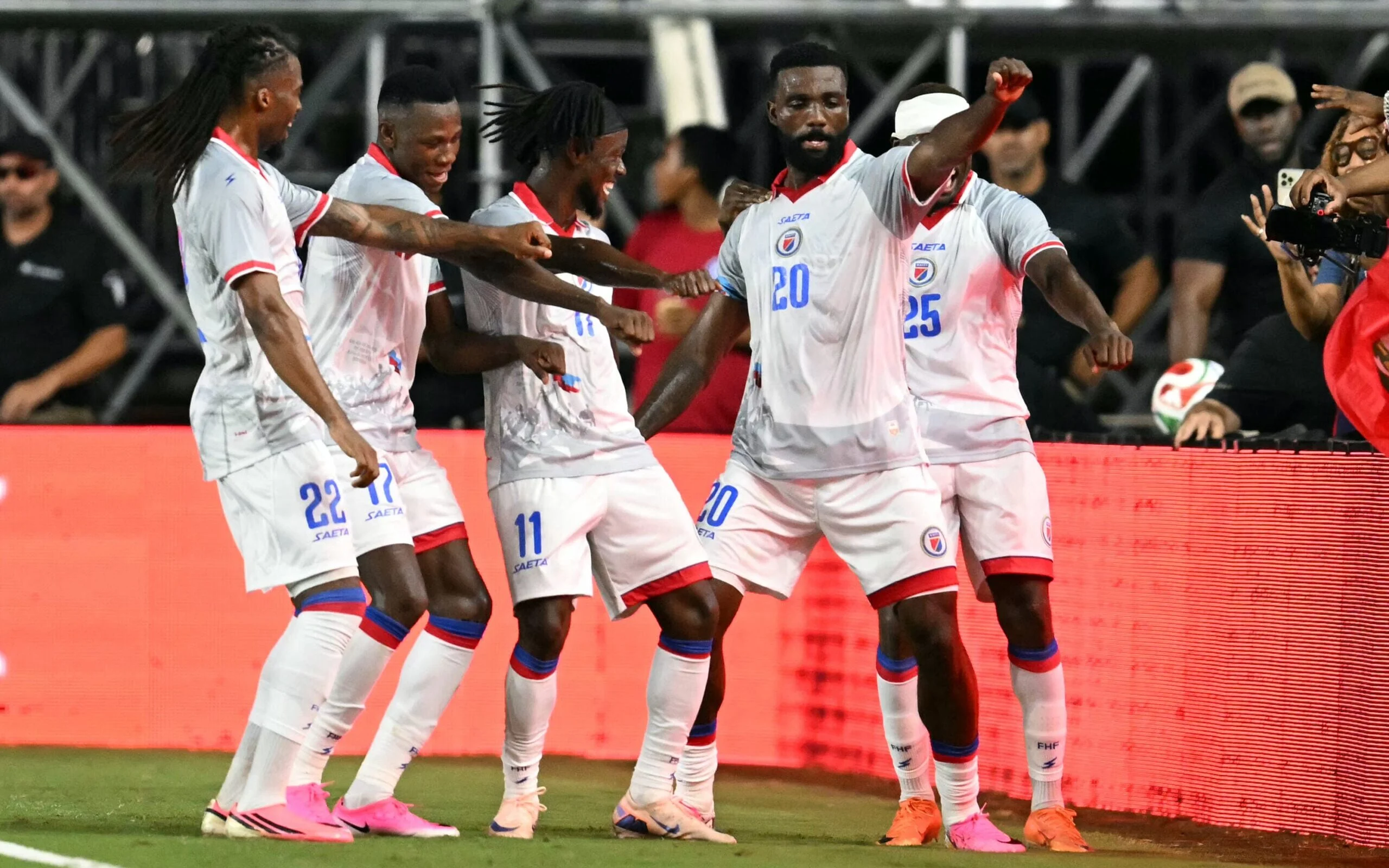 Haiti goleia Nova Zelândia em amistoso antes da Copa do Mundo