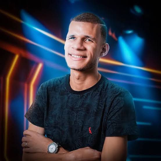 Eduardinho no Maior São Joào do Mundo